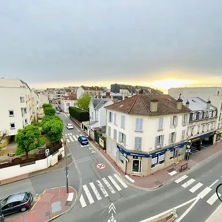 Le Minty Cocoon, Bright & Close To Paris Appartamento Maisons-Laffitte